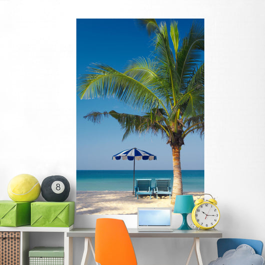 palm chairs & umbrella Wall Mural