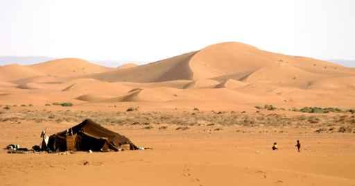 Tente Dans Le Desert Wall Decal