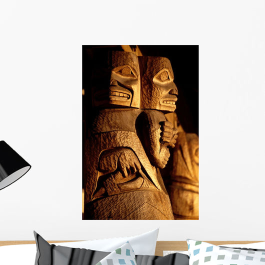 Detail Indian Totem Poles Wall Decal