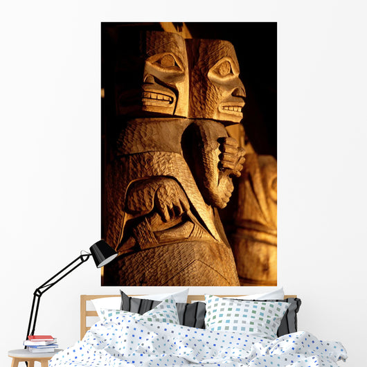 Detail Indian Totem Poles Wall Decal