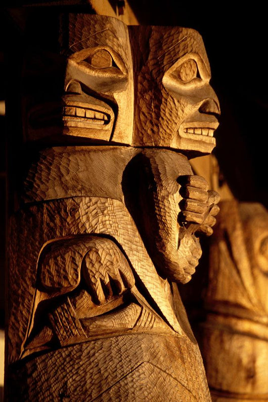 Detail Indian Totem Poles Wall Decal