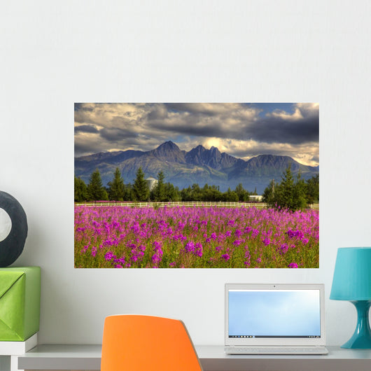 Scenic Pioneer Peak with Wall Decal