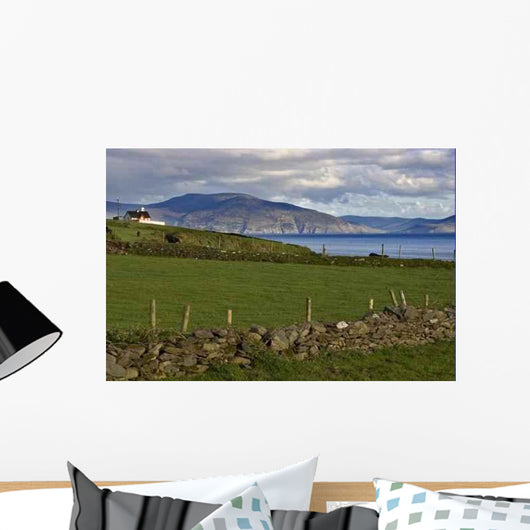 Dingelbay Wall Decal