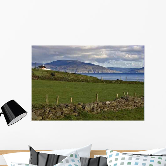 Dingelbay Wall Decal