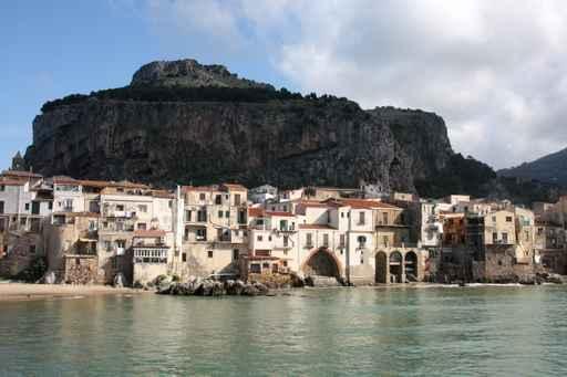 Cefalu Wall Decal Design 3