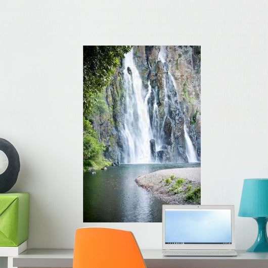 Cascade Niagara Reunion Island Wall Decal