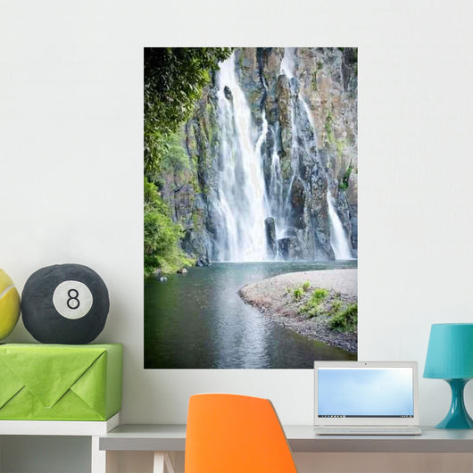 Cascade Niagara Reunion Island Wall Decal