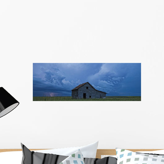 Lightning strikes Wall Mural