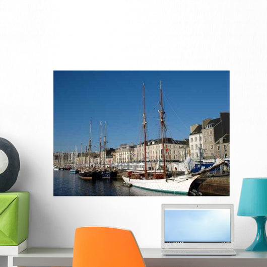 Bateaux Quai Wall Decal