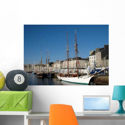Bateaux Quai Wall Decal