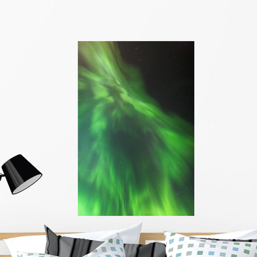 A green northern lights corona Wall Mural