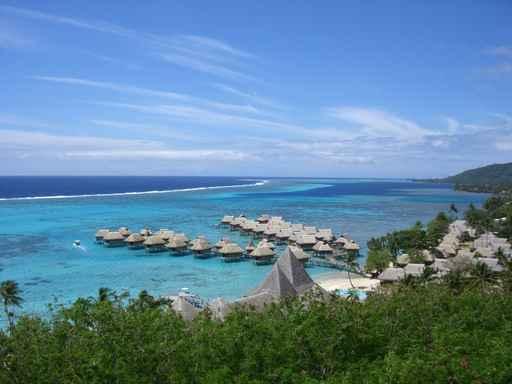 Moorea Vu Sur Le Wall Decal