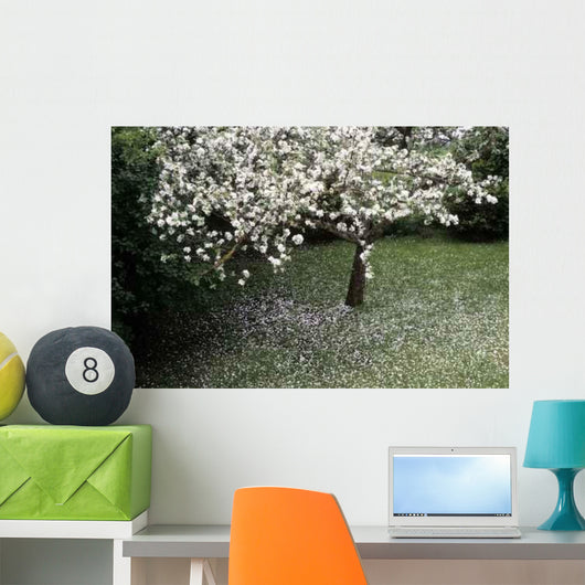 Apfelbl Te Wall Decal