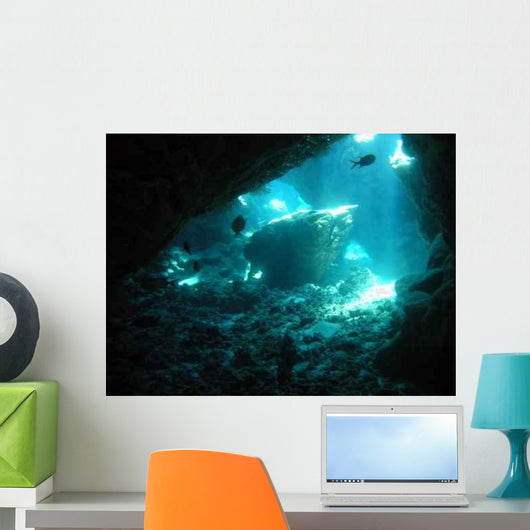 Unterwasserhohle Wall Decal