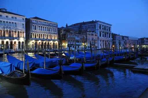 Venecia Wall Decal