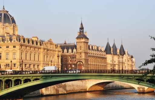 Conciergerie Paris Wall Decal