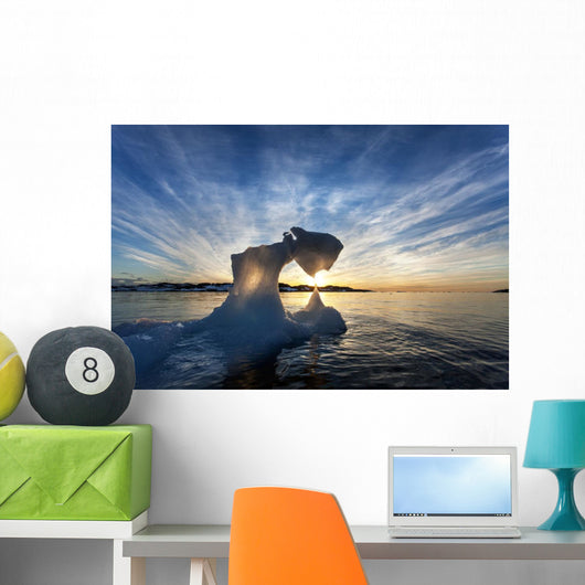 Setting Midnight Sun Lights Wall Decal