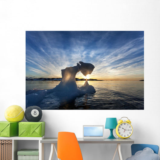 Setting Midnight Sun Lights Wall Decal