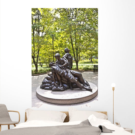 Memorial Statues to Vietnam