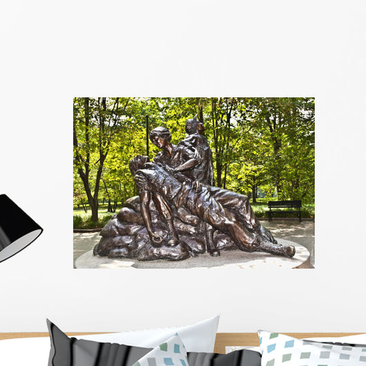 Memorial Statues to Vietnam