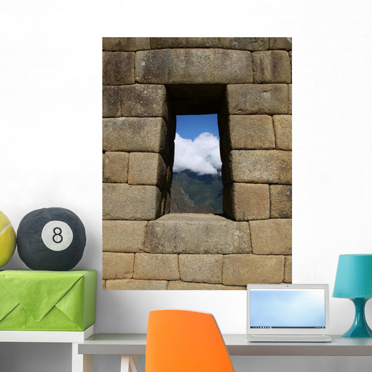 Inca Window