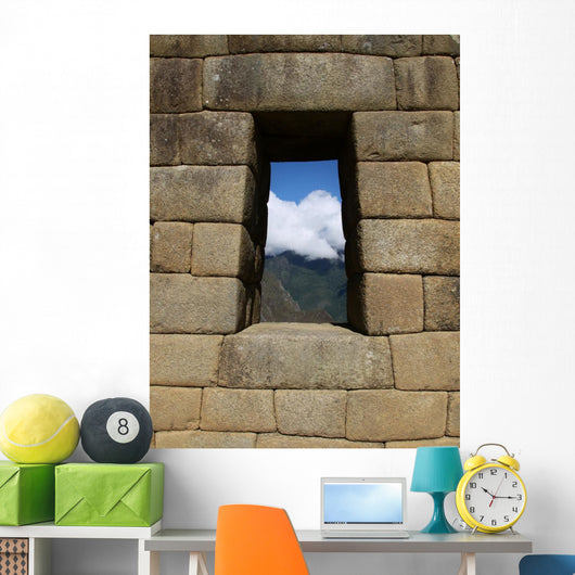 Inca Window