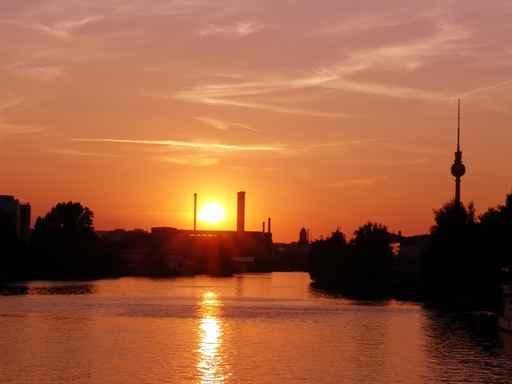 Sonnenuntergang Berlin Wall Decal