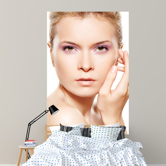 Cosmetology Cosmetic Model with Wall Mural
