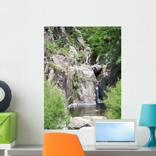 Cascade Ardechoise Wall Decal