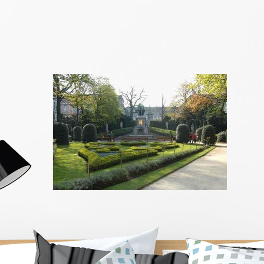 Garden Petit Sablon Wall Decal
