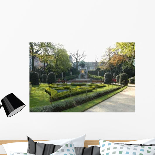 Garden Petit Sablon Wall Decal