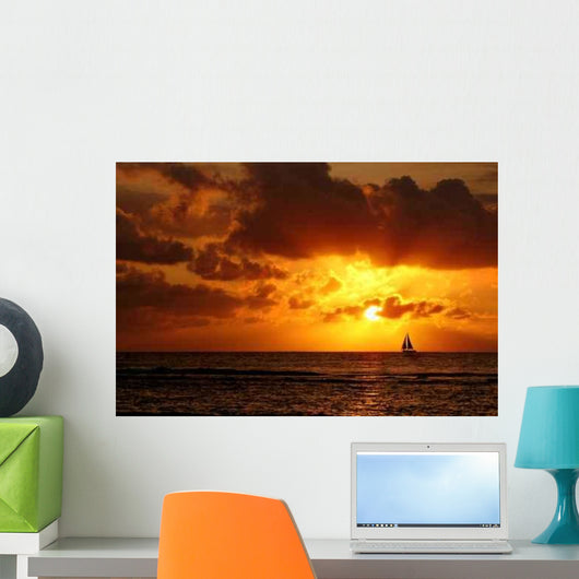 Couche Soleil Wall Decal