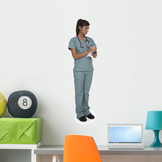 Pretty Healthcare Worker White