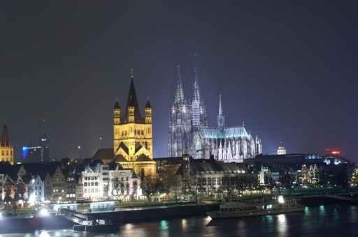 Koln Bei Nacht Wall Decal