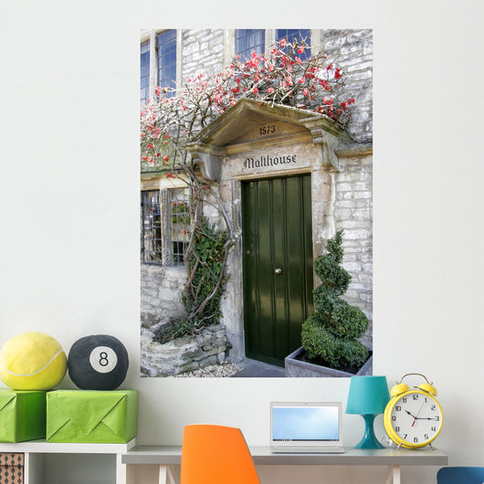english cottage doorway Wall Mural