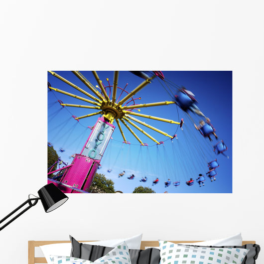 yo-yo amusement ride Wall Mural