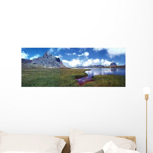 Anayette Et Ossau Wall Decal