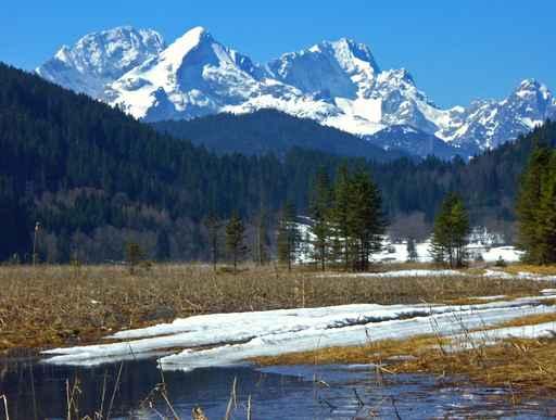 Fr Hling im Wettersteingebirge Wall Decal