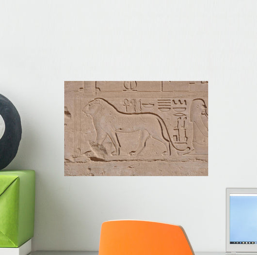 Bas-relief Lion