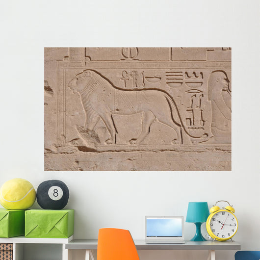 Bas-relief Lion