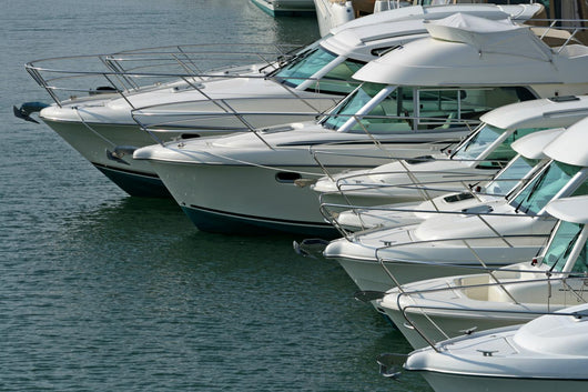 power boat lineup Wall Mural