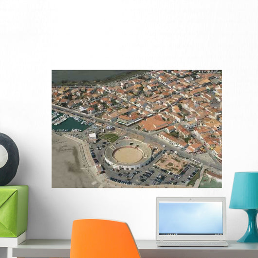 Saintes-maries Centre Wall Decal