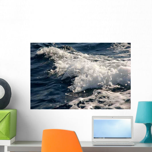 L'ecume Des Vagues Wall Decal