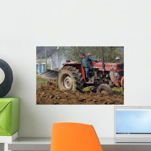 Agriculteur Au Labour Wall Decal