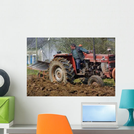 Agriculteur Au Labour Wall Decal