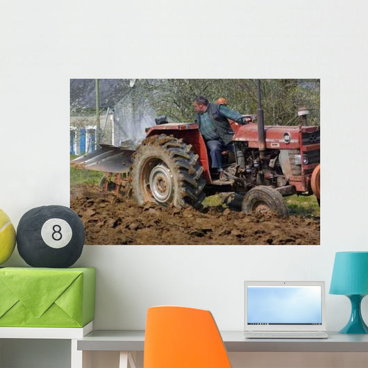 Agriculteur Au Labour Wall Decal