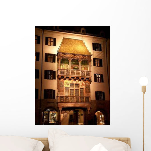Museum Goldenes Dachs Wall Decal