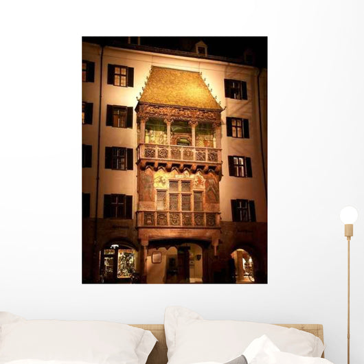 Museum Goldenes Dachs Wall Decal