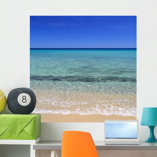 Horizon over Idyllic Beach