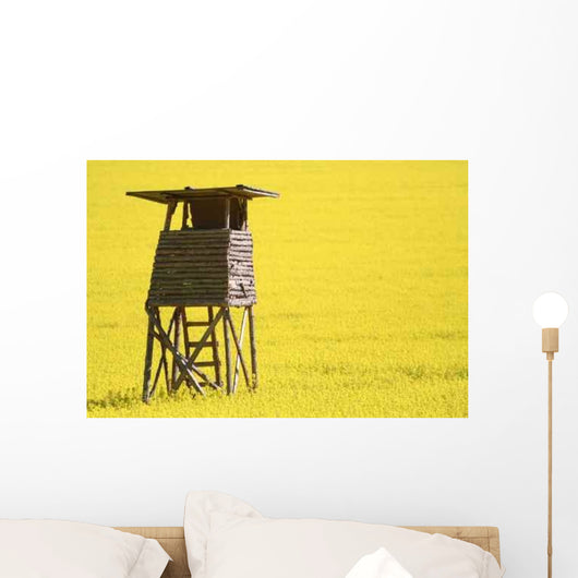 Hochsitz im Rapsfeld Wall Decal